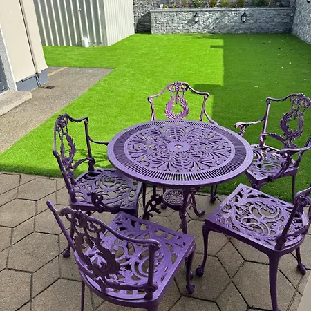 Comfort On The - Centre * Galway